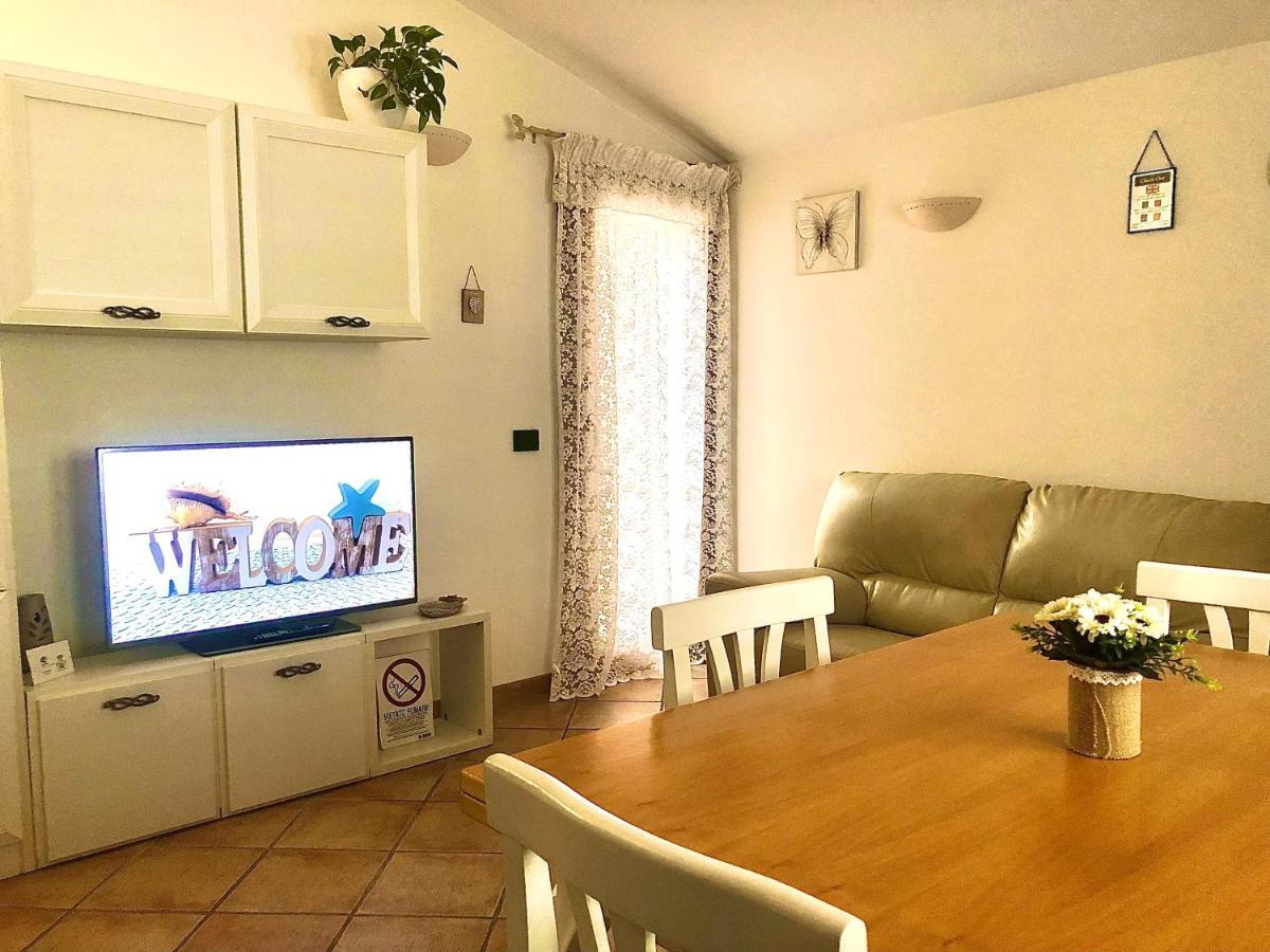 Presso La Maison De Gioel Usufruirai Di Un Appartamento Indipendente Dotato Di Uso Cucina E Lavatrice Arredato In Maniera Funzionale Situato In Ottima Posizione Vicino A Supermercati Caffetterie Pasticcerie Bar Pizzerie E Tanti Altri Servizi Ольбія Екстер'єр фото